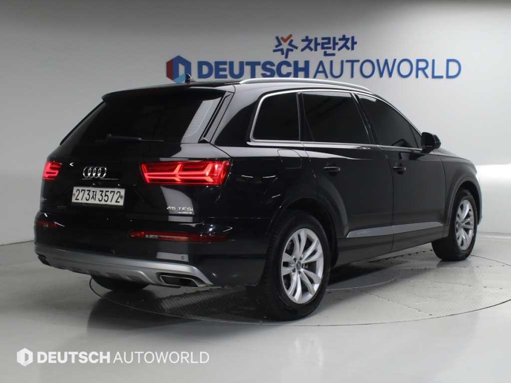 아우디 Q7 Q7 (4M) 45 TFSI 콰트로 이미지 4