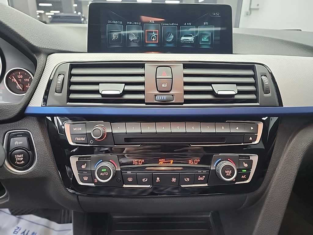 BMW 3시리즈 3시리즈 (F30) 320i M 스포츠 이미지 11