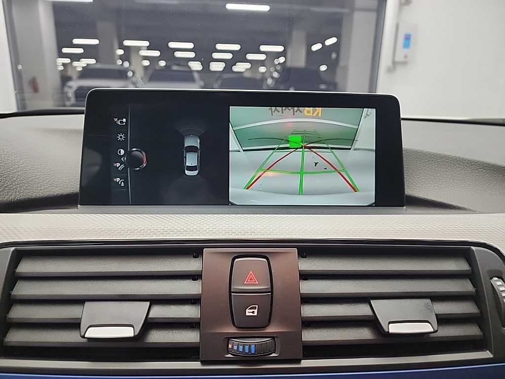 BMW 3시리즈 3시리즈 (F30) 320i M 스포츠 이미지 17