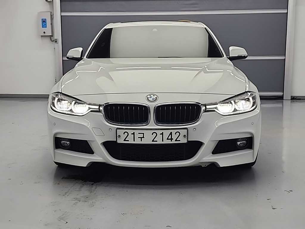 BMW 3시리즈 3시리즈 (F30) 320i M 스포츠 이미지 3