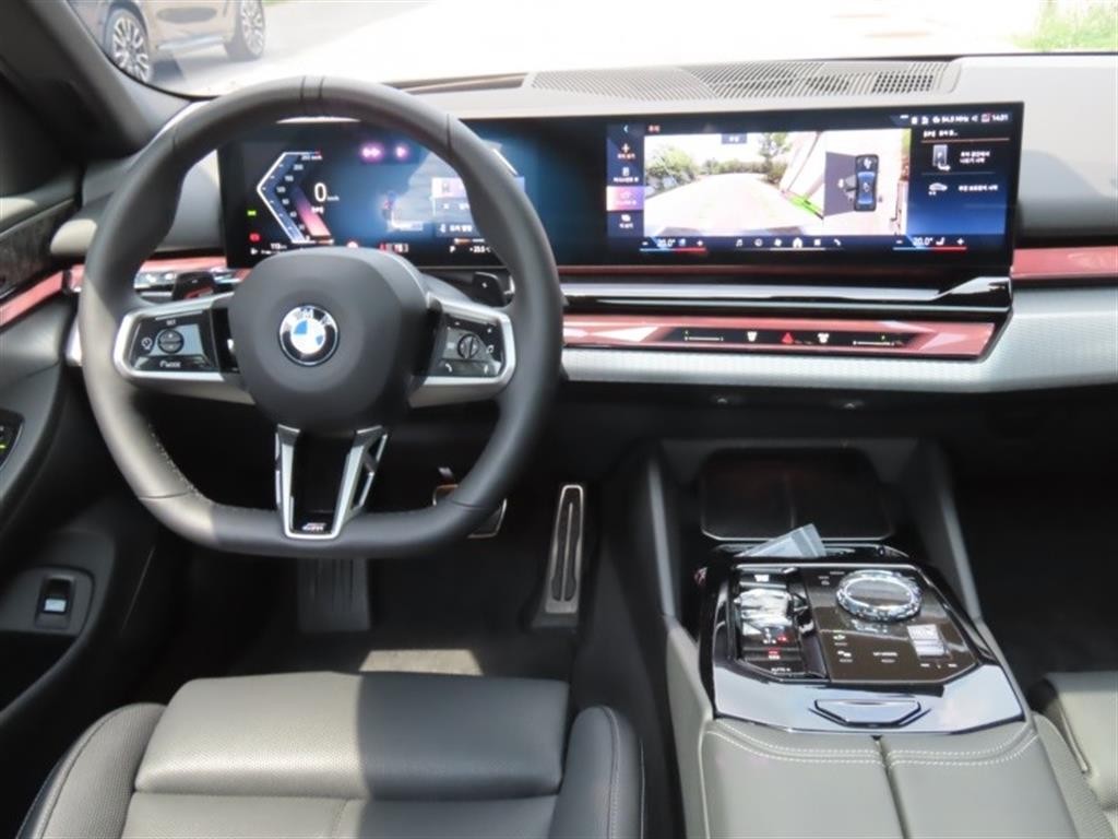 BMW 5시리즈 5시리즈 (G60) 530i xDrive M 스포츠 프로 스페셜 에디션 이미지 16