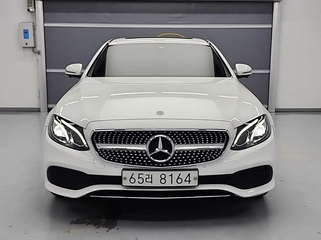 벤츠 E 클래스 E-클래스 W213 E200 아방가르드 이미지 2