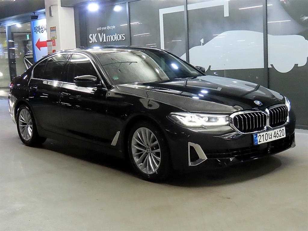 BMW 5시리즈 5시리즈 (G30) 520i 럭셔리 이미지 1