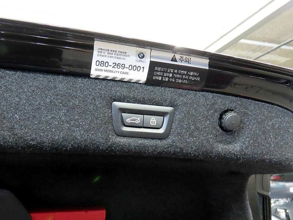 BMW 5시리즈 5시리즈 (G30) 520i 럭셔리 이미지 17