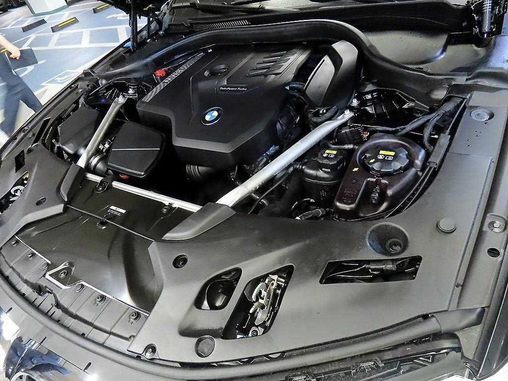 BMW 5시리즈 5시리즈 (G30) 520i 럭셔리 이미지 19