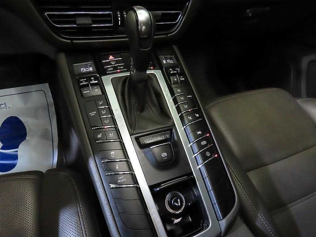 포르쉐 마칸 가솔린 2.9 GTS 이미지 12