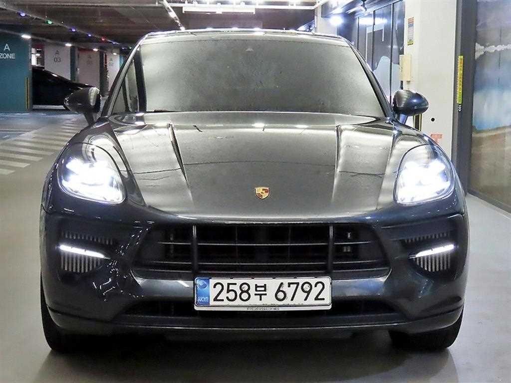 포르쉐 마칸 가솔린 2.9 GTS 이미지 2