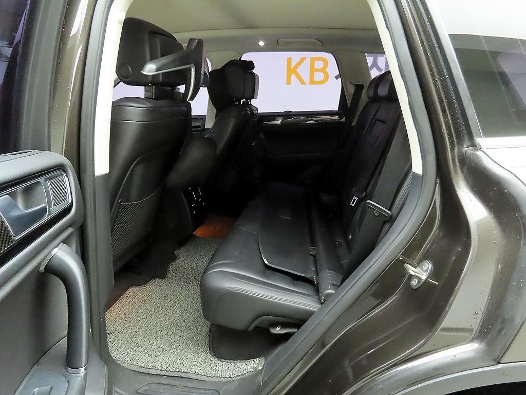 폭스바겐 투아렉 뉴 투아렉 V6 3.0 TDI 블루모션 이미지 13