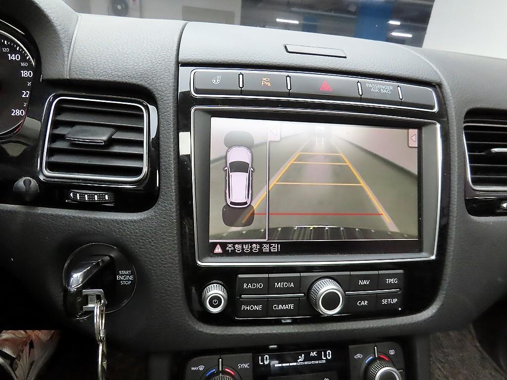 폭스바겐 투아렉 뉴 투아렉 V6 3.0 TDI 블루모션 이미지 14
