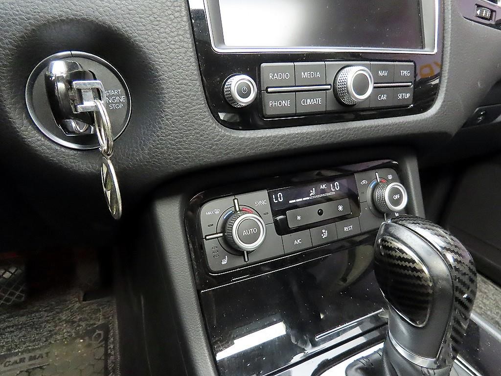 폭스바겐 투아렉 뉴 투아렉 V6 3.0 TDI 블루모션 이미지 15