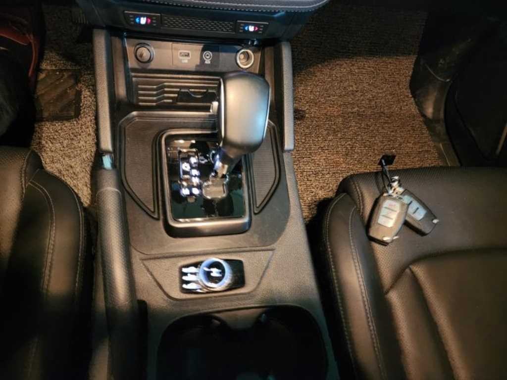 KG모빌리티(쌍용) 렉스턴 더 뉴 렉스턴 스포츠 디젤 2.2 4WD 프레스티지 이미지 10