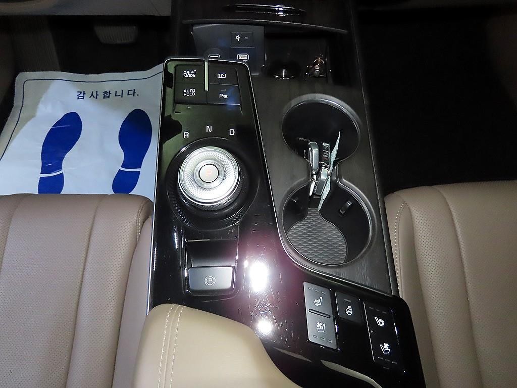기아 K8 2.5 2WD 노블레스 이미지 12