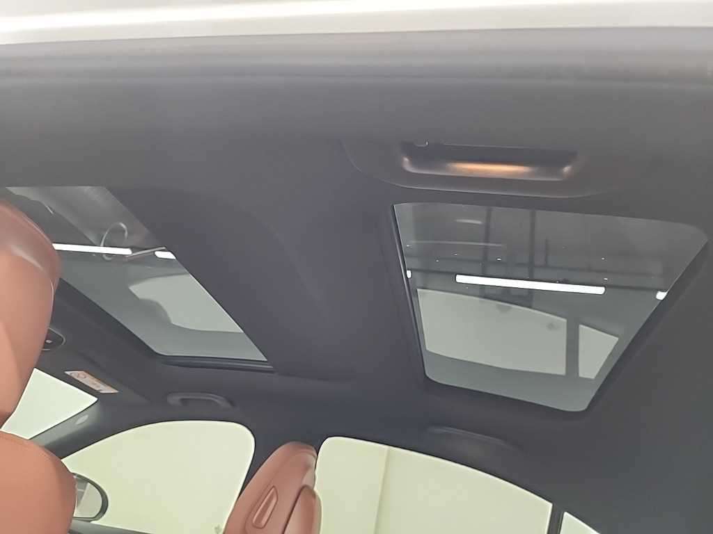 벤츠 C 클래스 C클래스 W206 C300 4MATIC 아방가르드 이미지 13