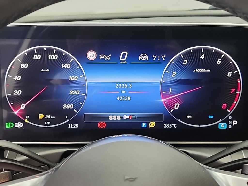 벤츠 C 클래스 C클래스 W206 C300 4MATIC 아방가르드 이미지 6