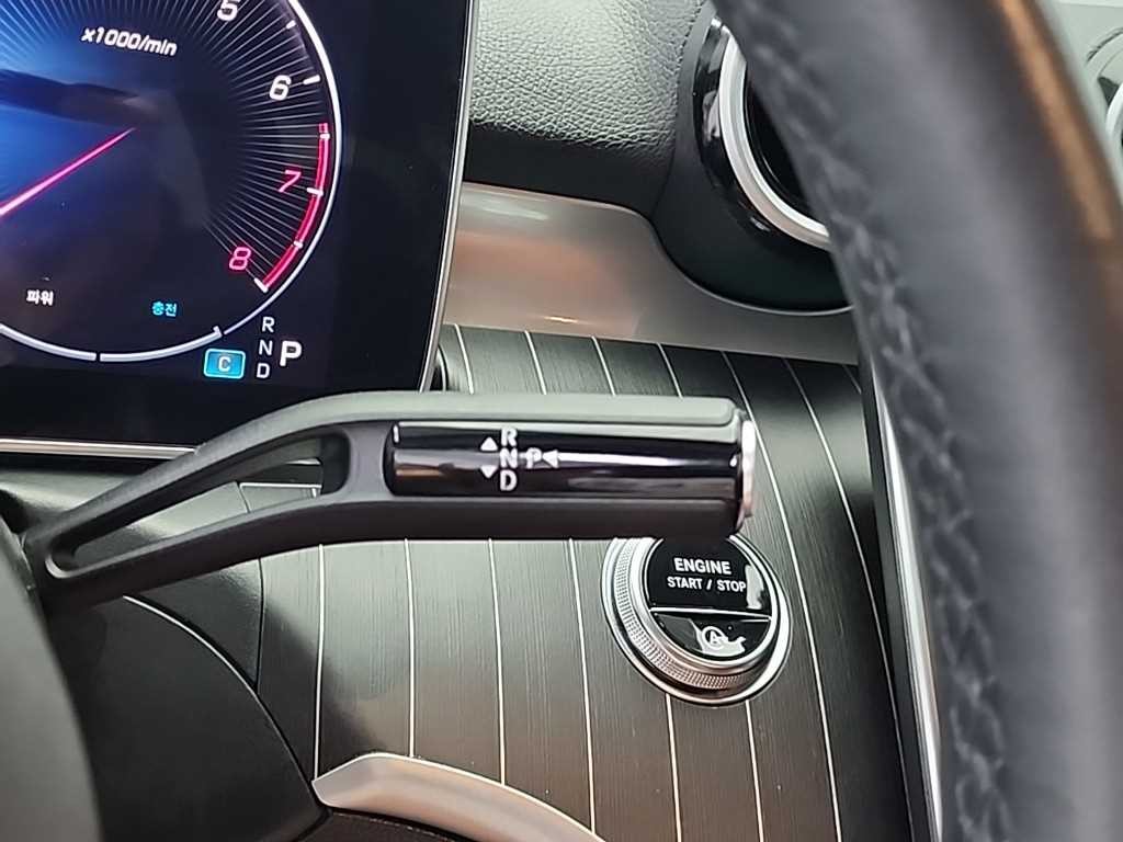 벤츠 C 클래스 C클래스 W206 C300 4MATIC 아방가르드 이미지 8