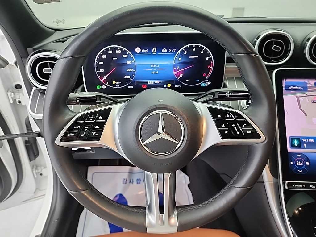 벤츠 C 클래스 C클래스 W206 C300 4MATIC 아방가르드 이미지 9
