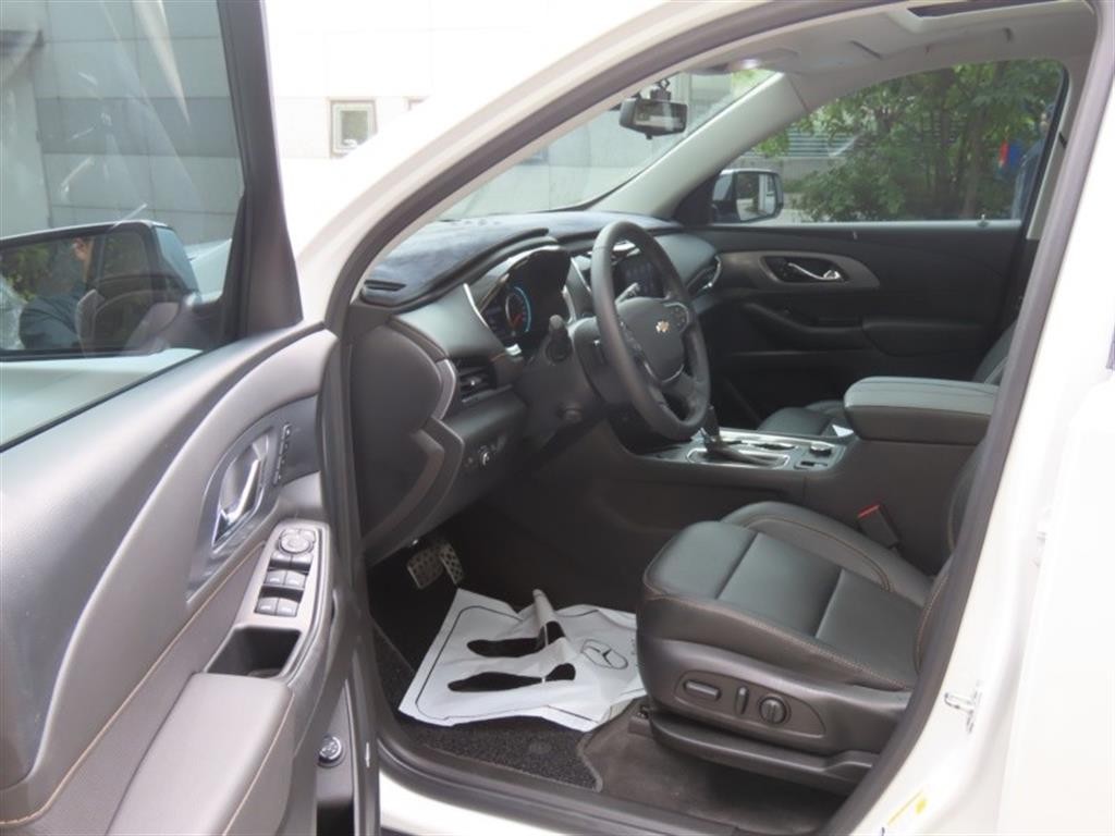 쉐보레 트래버스 3.6 AWD 프리미어 이미지 13