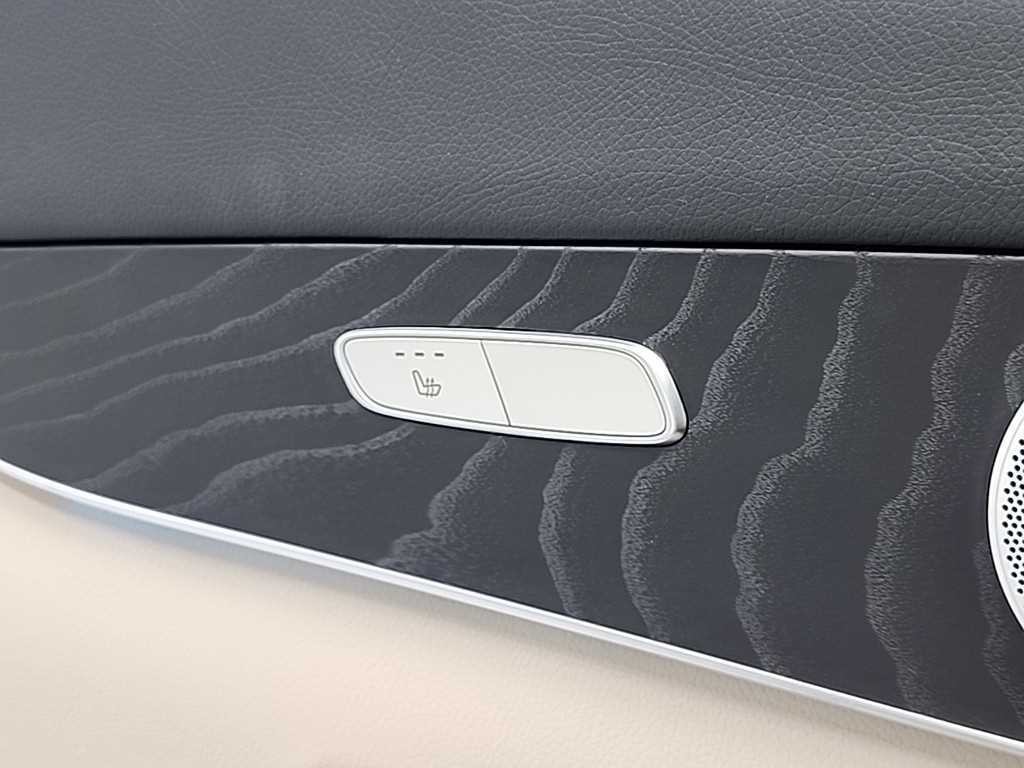 벤츠 GLC 클래스 GLC클래스 X253 GLC 300 4MATIC 쿠페 이미지 13