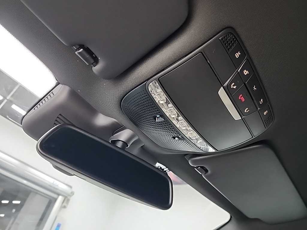 벤츠 GLC 클래스 GLC클래스 X253 GLC 300 4MATIC 쿠페 이미지 16