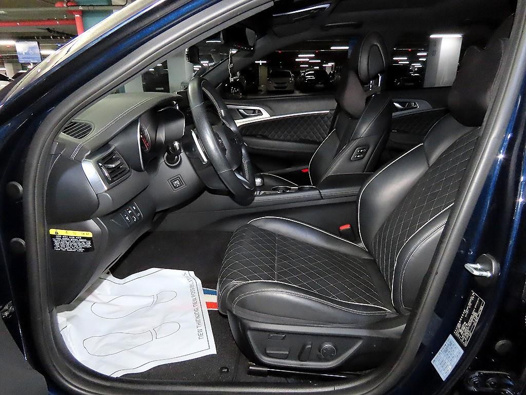 제네시스 G70 2.0T AWD 스포츠 패키지 이미지 6