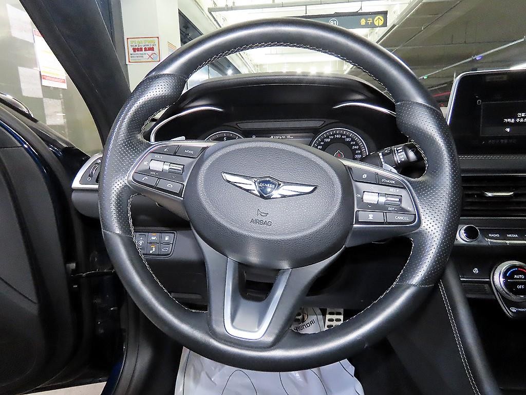 제네시스 G70 2.0T AWD 스포츠 패키지 이미지 8