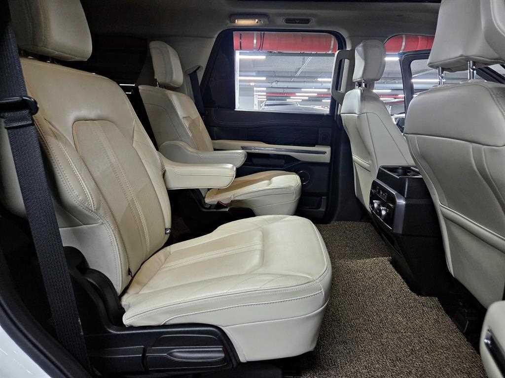포드 익스피디션 3.5 EcoBoost Platinum 이미지 14