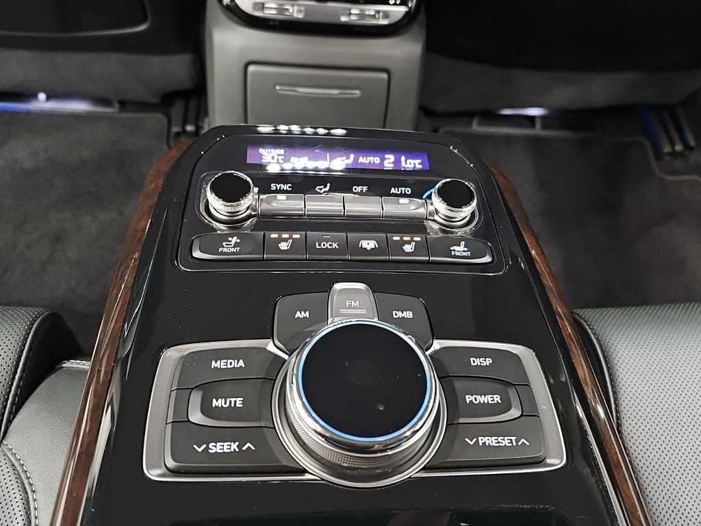 제네시스 EQ900 3.3 T-GDI AWD 럭셔리 이미지 14