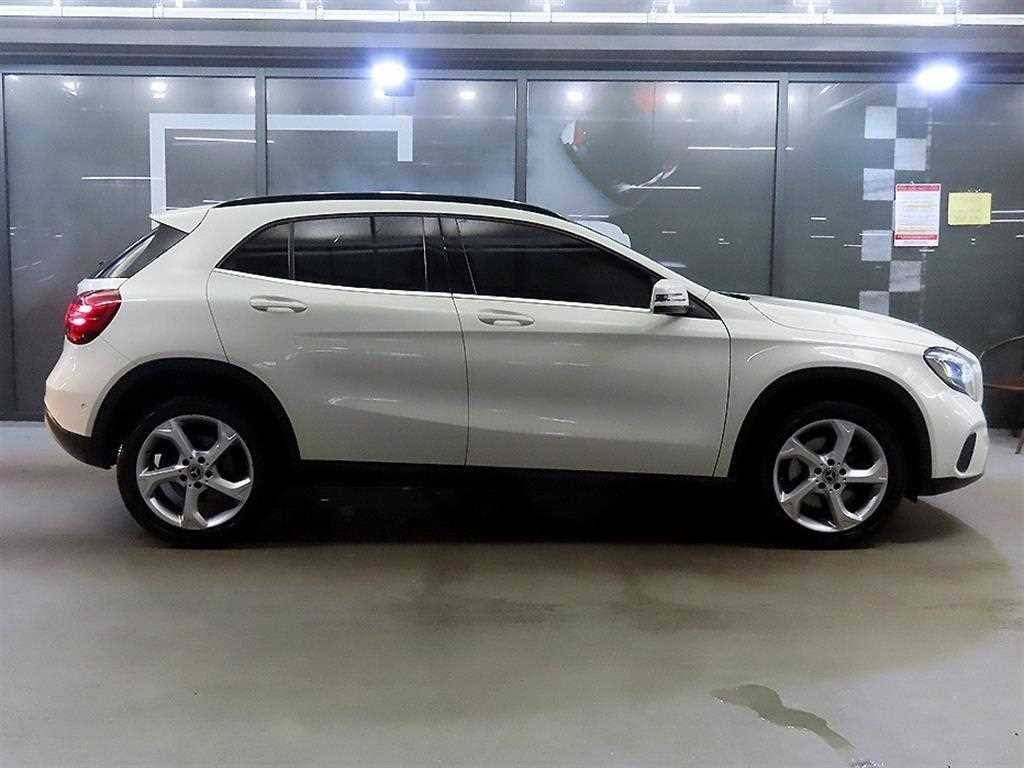 벤츠 GLA 클래스 GLA클래스 X156 GLA220 이미지 3