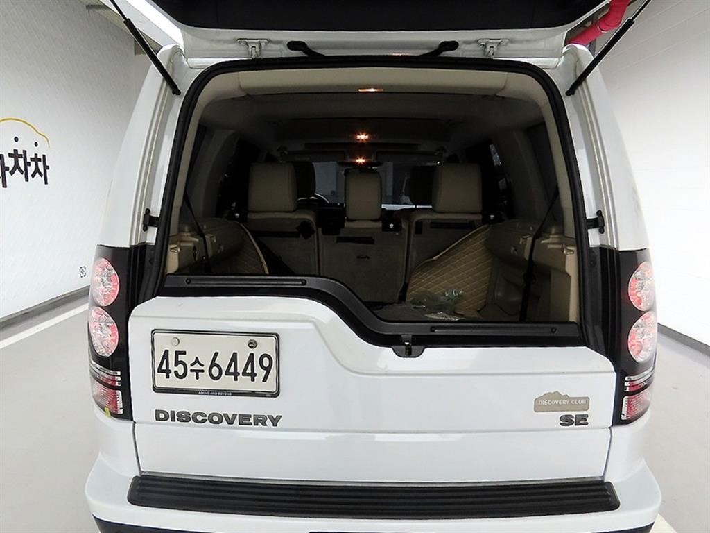 랜드로버 디스커버리 디스커버리4 3.0 SDV6 SE 이미지 5