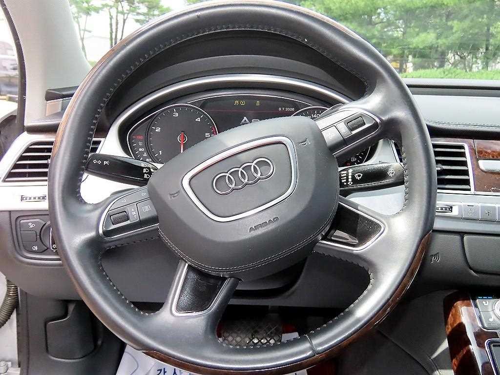 아우디 A8 뉴A8 4.2 TDI 콰트로 LWB 이미지 8