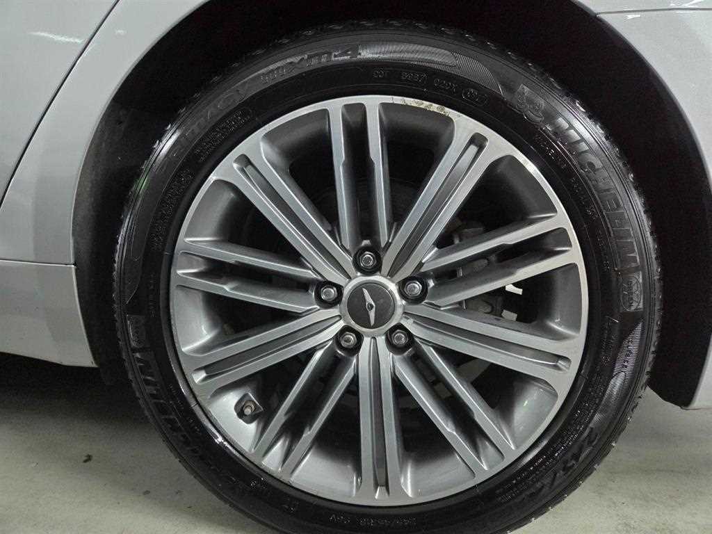 제네시스 G80 3.3 GDI AWD 럭셔리 이미지 8