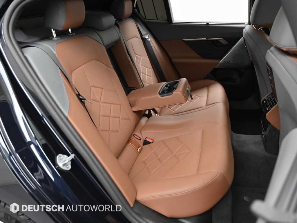 BMW 5시리즈 5시리즈 (G60) 530i xDrive M 스포츠 이미지 12
