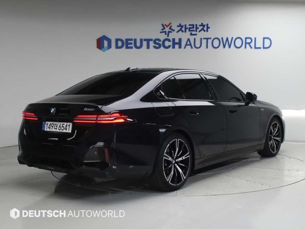 BMW 5시리즈 5시리즈 (G60) 530i xDrive M 스포츠 이미지 2