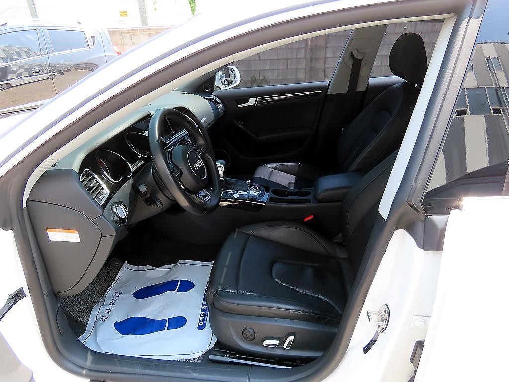 아우디 A5 35 TDI 콰트로 스포츠백 이미지 5