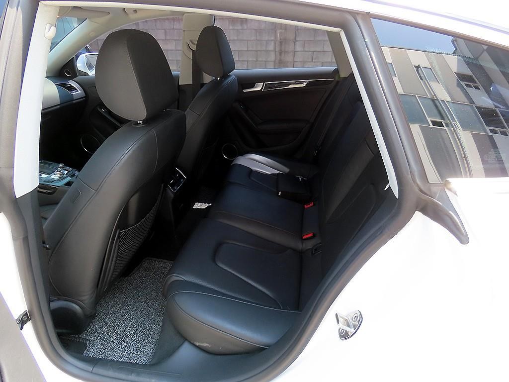 아우디 A5 35 TDI 콰트로 스포츠백 이미지 6