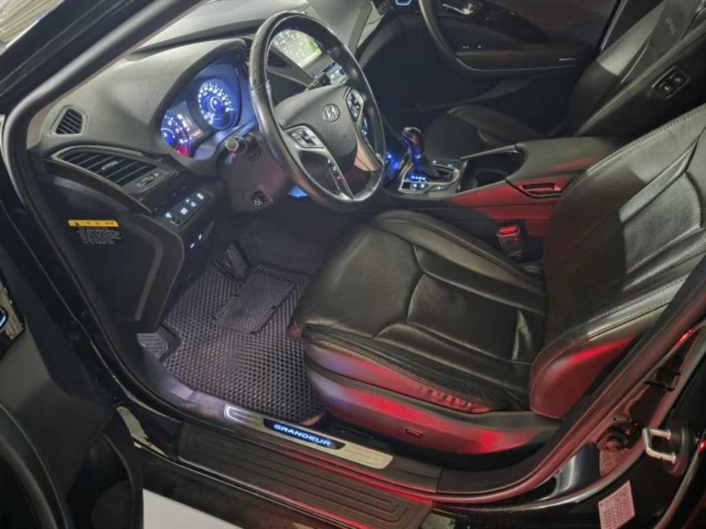 현대 그랜저 그랜저 HG HG300 EXCLUSIVE 이미지 12