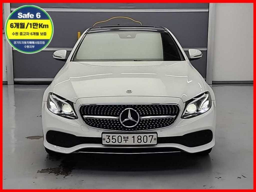 벤츠 E 클래스 E-클래스 W213 E220d 아방가르드 이미지 1