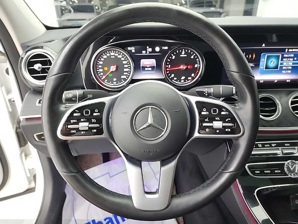 벤츠 E 클래스 E-클래스 W213 E220d 아방가르드 이미지 9