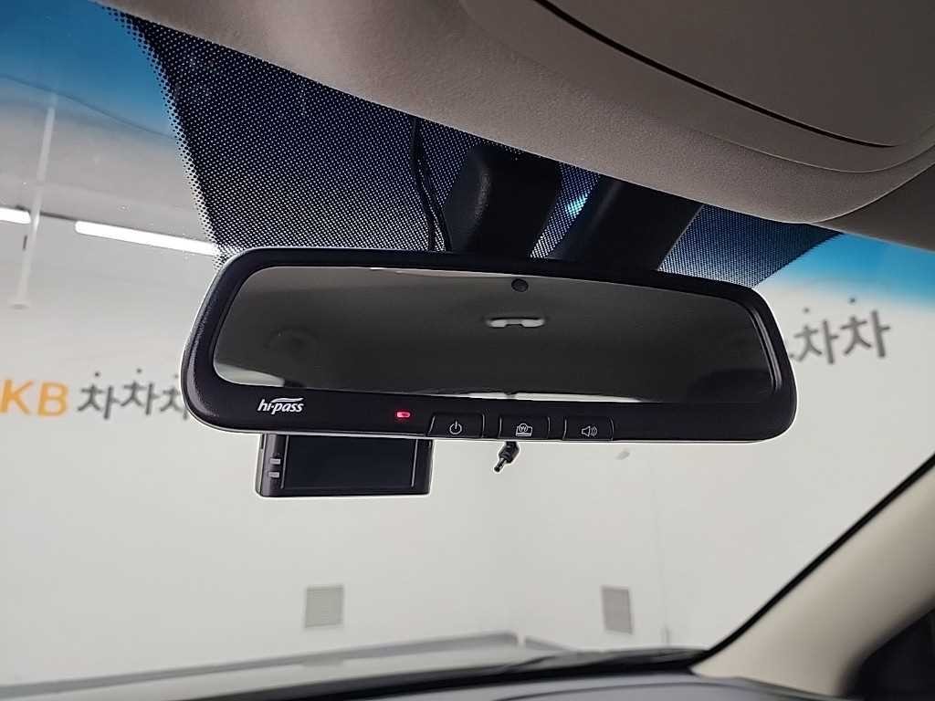 KG모빌리티(쌍용) 티볼리 베리 뉴 티볼리 2WD 가솔린 1.5 V5 이미지 15