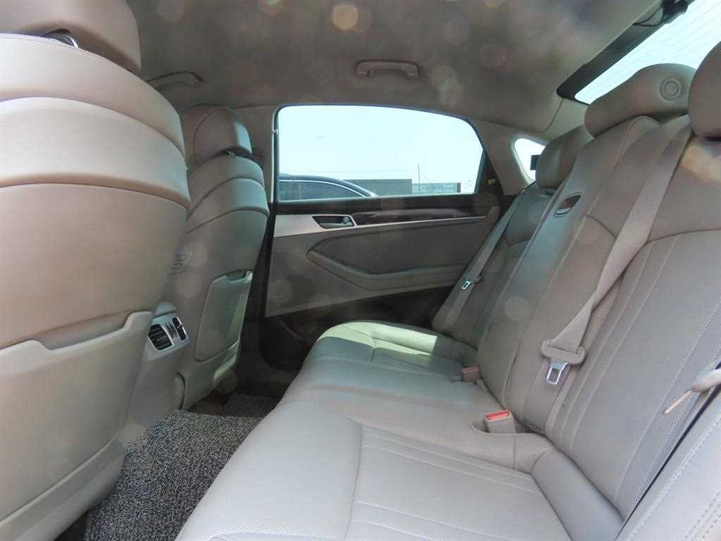 제네시스 G80 3.3 GDI AWD 럭셔리 이미지 6