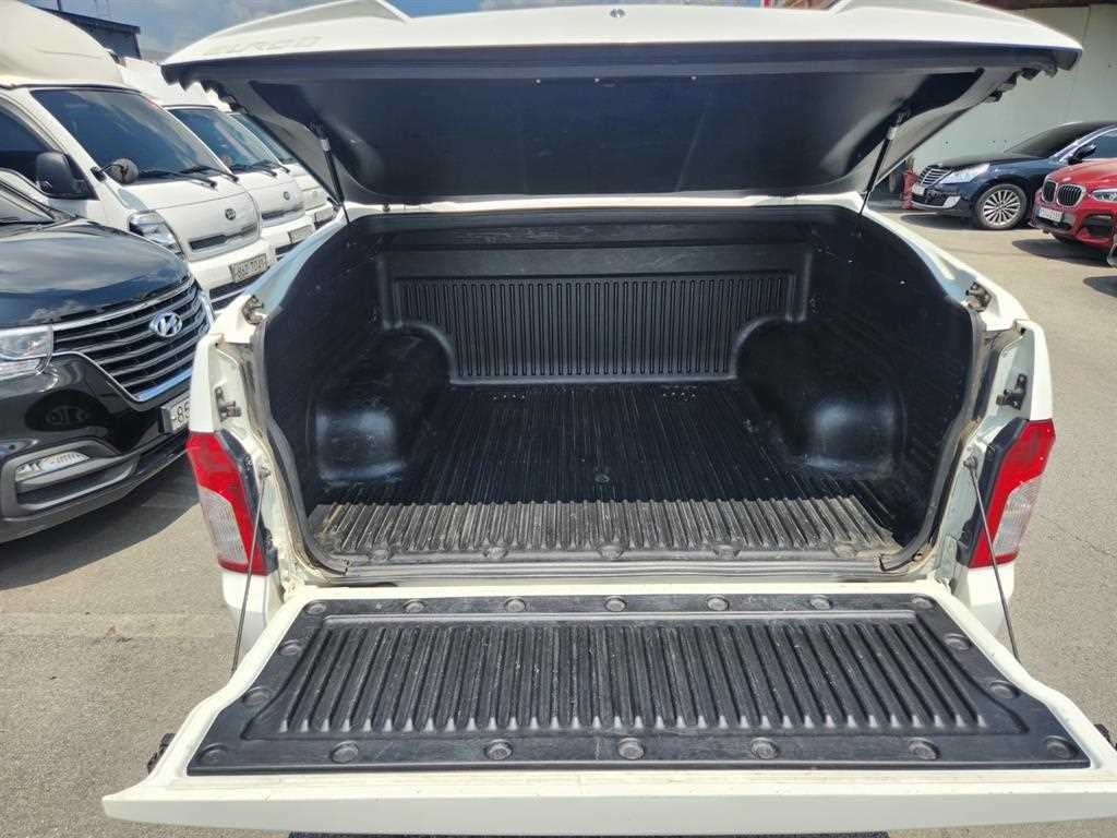 KG모빌리티(쌍용) 코란도 더뉴코란도스포츠 CX7(4WD) 비젼 이미지 7