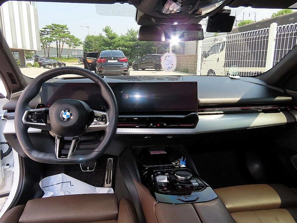 BMW 5시리즈 5시리즈 (G60) 520i M 스포츠 이미지 7
