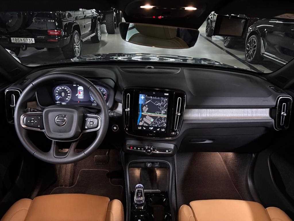 볼보 XC40 B4 AWD 인스크립션 이미지 11
