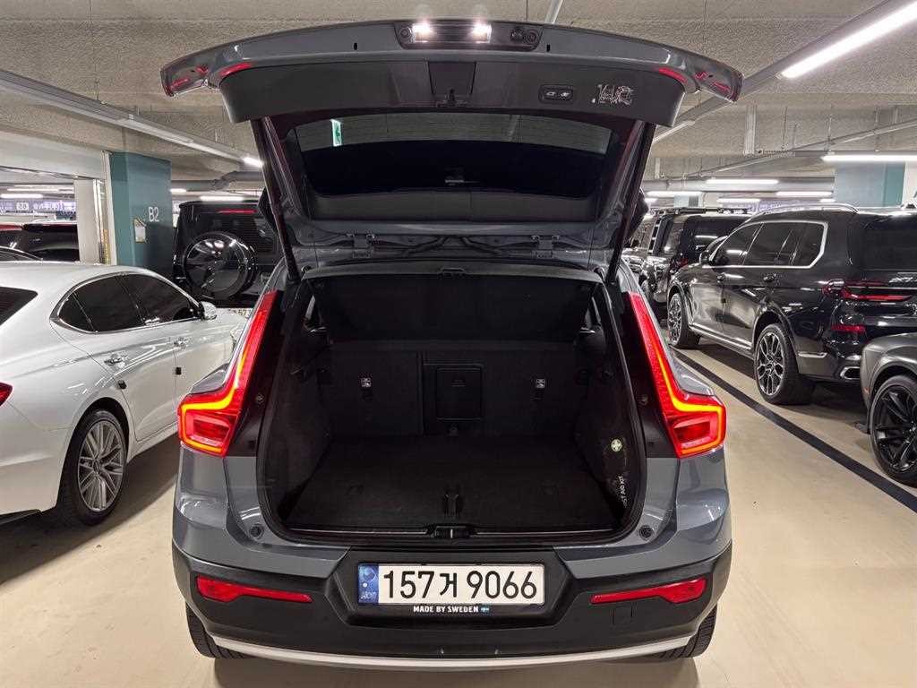 볼보 XC40 B4 AWD 인스크립션 이미지 18
