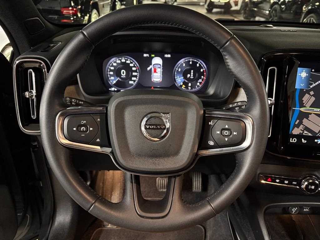 볼보 XC40 B4 AWD 인스크립션 이미지 7