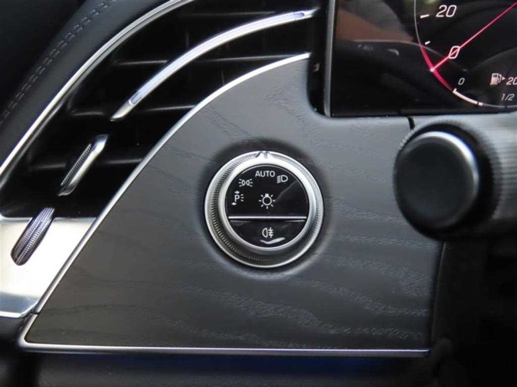 벤츠 E 클래스 E-클래스 W214 E220d 4MATIC 익스클루시브 이미지 11