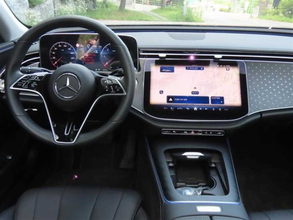 벤츠 E 클래스 E-클래스 W214 E220d 4MATIC 익스클루시브 이미지 16