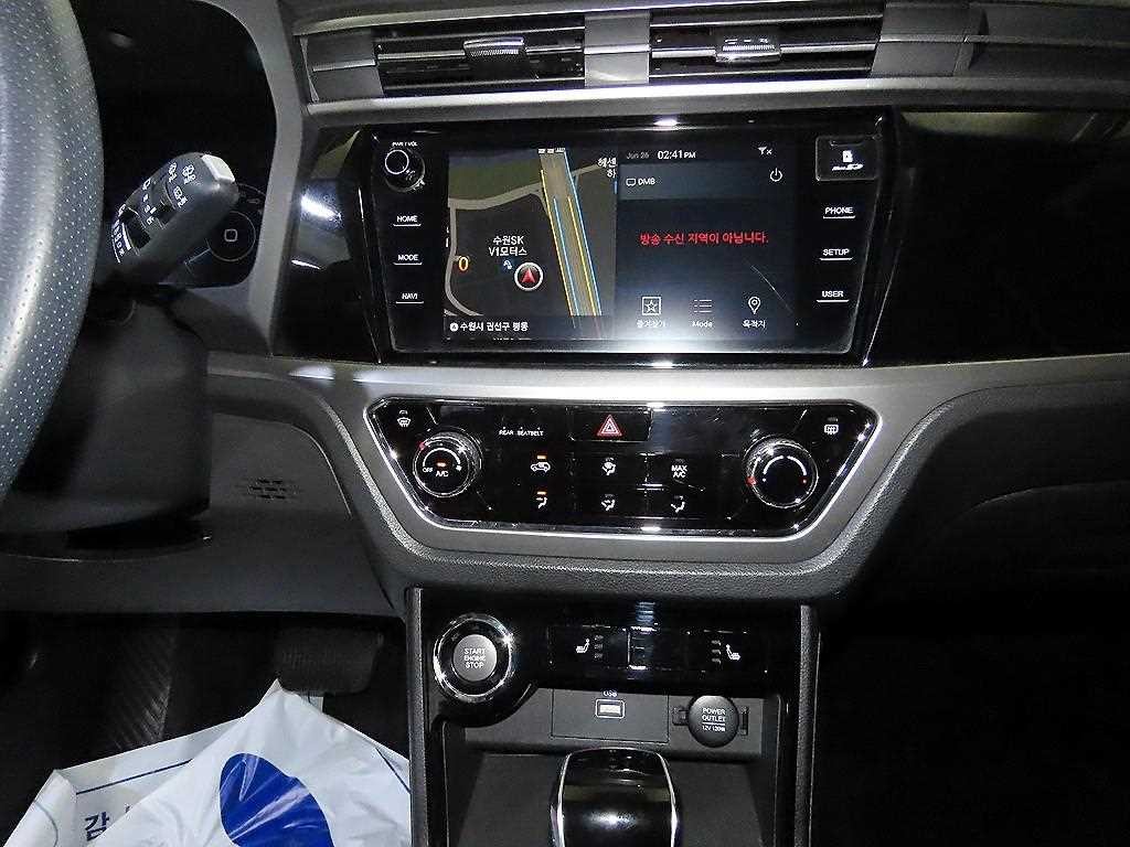 KG모빌리티(쌍용) 코란도 뷰티풀코란도 2WD 디젤 1.6 C5 이미지 11