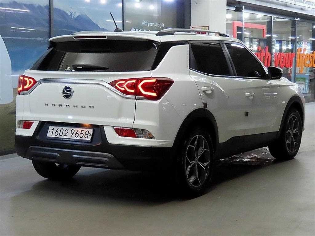 KG모빌리티(쌍용) 코란도 뷰티풀코란도 2WD 디젤 1.6 C5 이미지 5