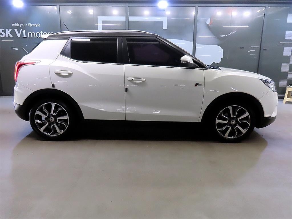 KG모빌리티(쌍용) 티볼리 가솔린 4WD 1.6 LX 최고급형 이미지 3